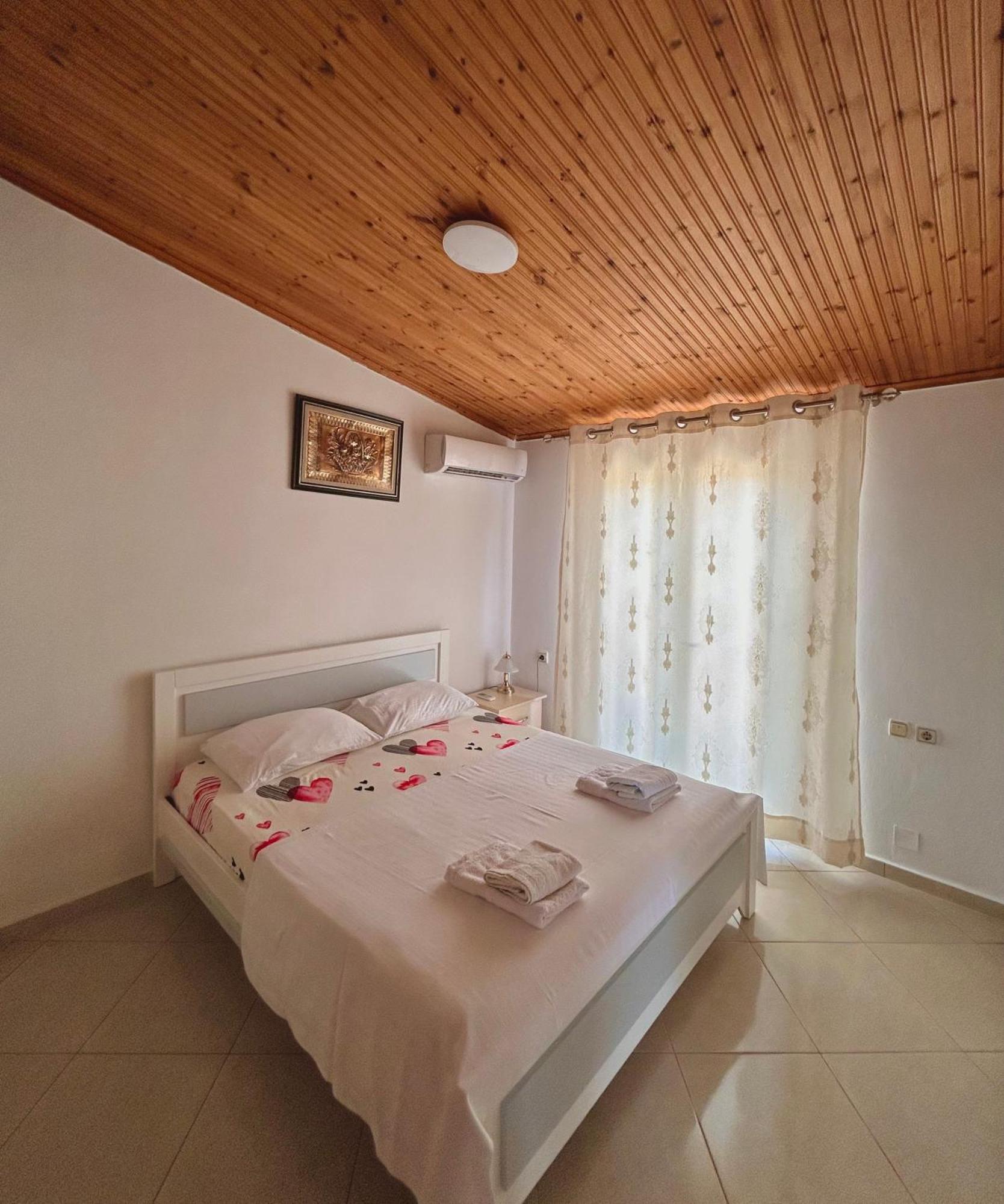 Guesthouse Nedin 사밀 외부 사진